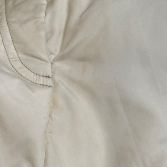 Guess Women's Cream Puffer Jacket 55 % down cluster and 45 % feathers - Picture 13 of 15